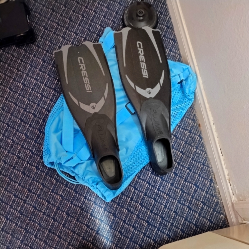 Scuba diving sets